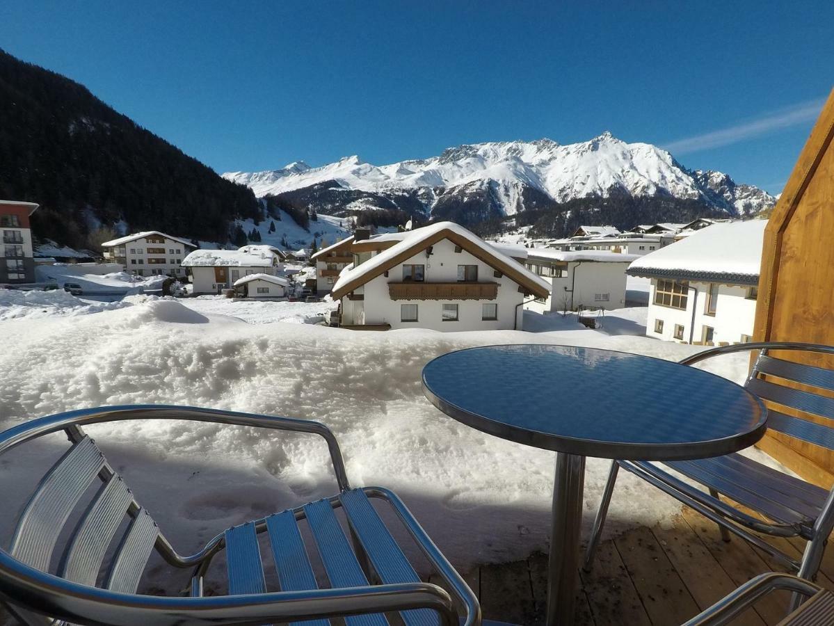 Collina Hotel Garni Nauders Bagian luar foto
